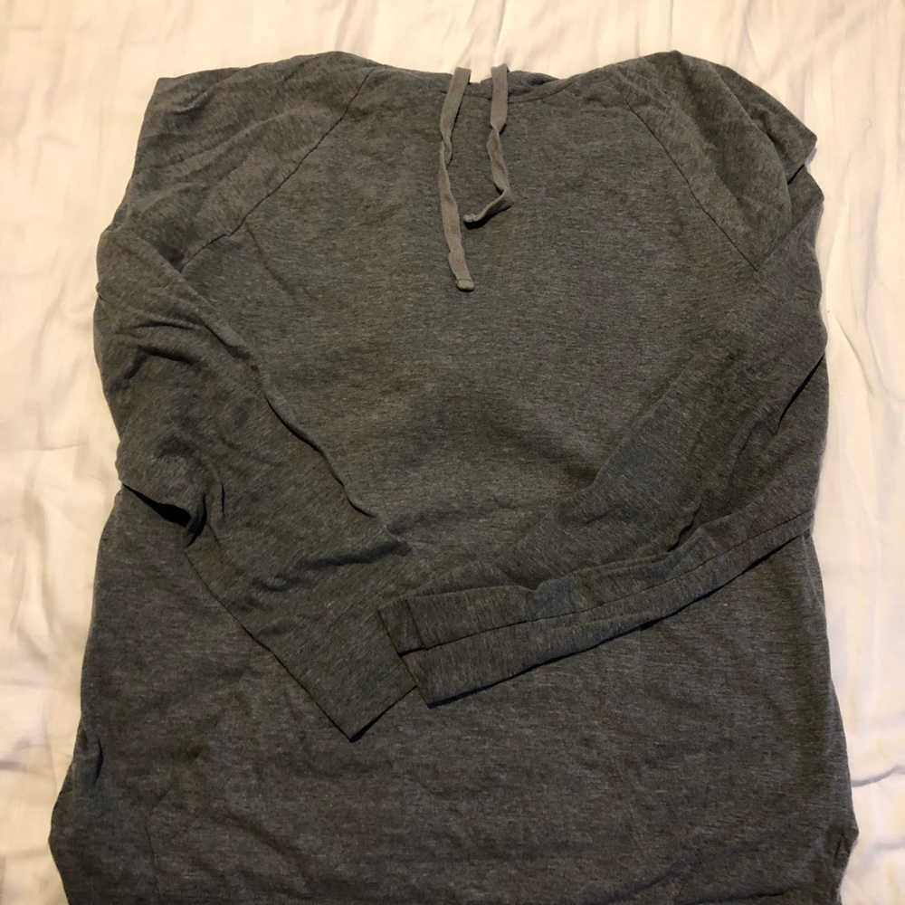 Gap Gray Lightweight Pullover